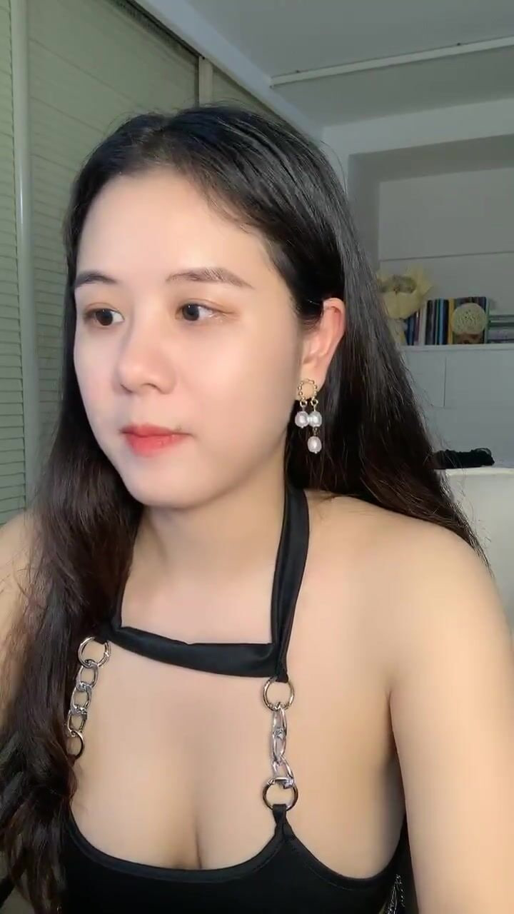 STP31231 9分颜值大奶美女！应要求双人秀！顶级大肥臀，骑乘位打桩机，爽的娇喘不断，肉感十足操的舒服