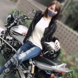 FC2-PPV-1566634-【無】高身長バイク女子連続中出し海报剧照