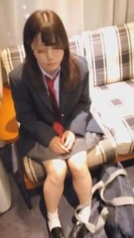 FC2-PPV-1290782-【個撮】私立女子校①大人しい文学少女。転校前、最後の中出しハメ撮り海报剧照